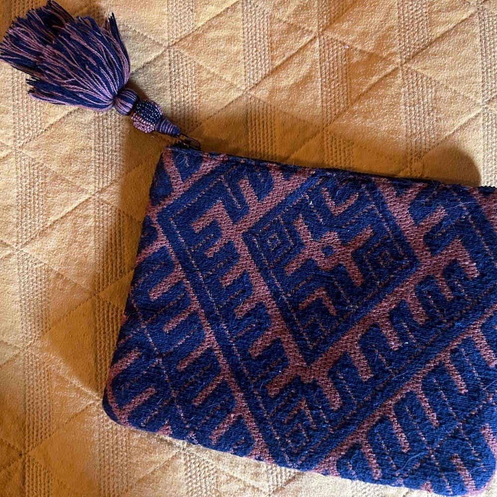 Universal Thread Blue and Purple Clutch